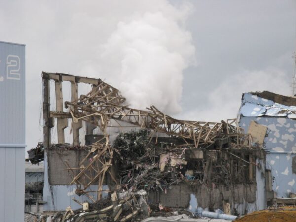爆発後の３号機原子炉建屋の外観（2011年3月15日撮影）