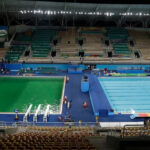 リオデジャネイロ・オリンピックの飛び込みプールが、一夜にして緑色に