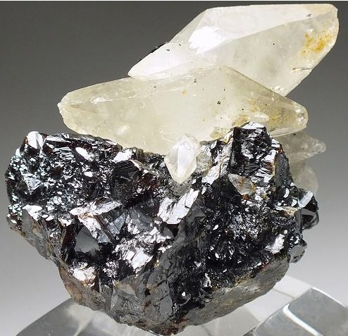 カルサイト(calcite)／閃亜鉛鉱(Sphalerite)〈アメリカ・テネシー州・エルムウッド産〉