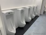 男子の公衆トイレ